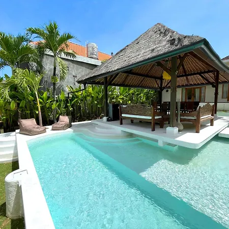 Serene Tropical Oasis 2Br Private Pool Villa Canggu'S Heart