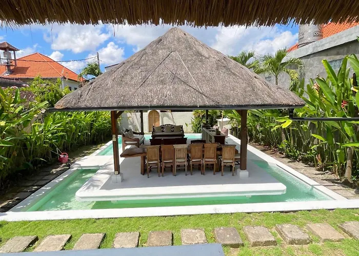 Casa vacanze Serene Tropical Oasis 2br Private Pool Canggu's Heart Canggu