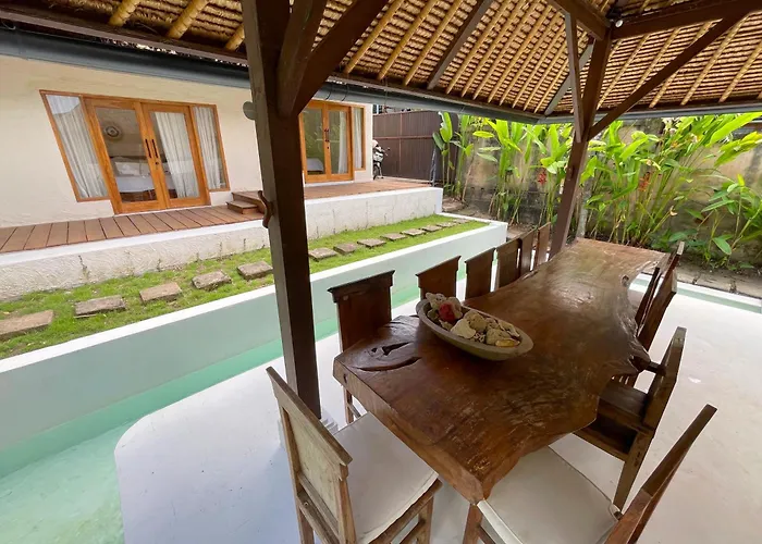 Serene Tropical Oasis 2br Private Pool Canggu's Heart *